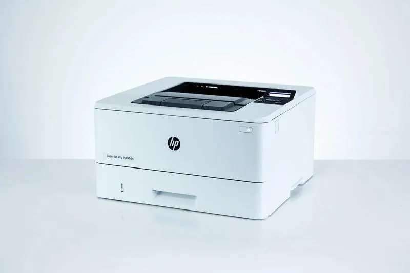 Odkryj sekrety: jak drukuje drukarka laserowa i co kryje się za procesem druku?