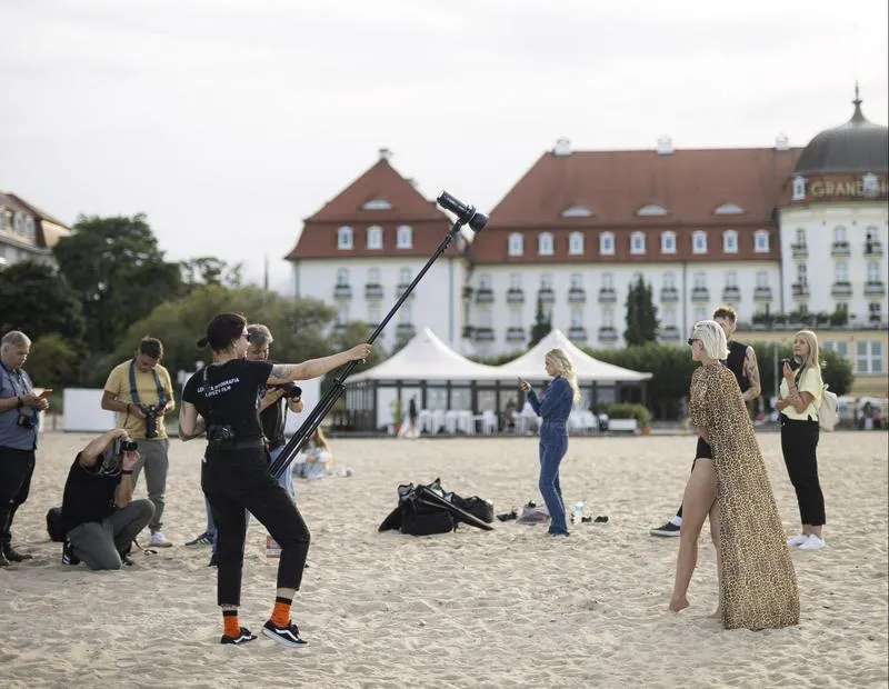 Obserwacje odległych obiektów